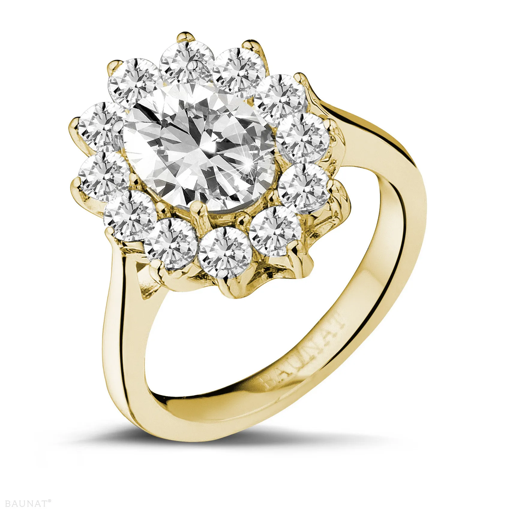 2.85 quilates anillo « entourage » en oro amarillo con diamante ovalado 