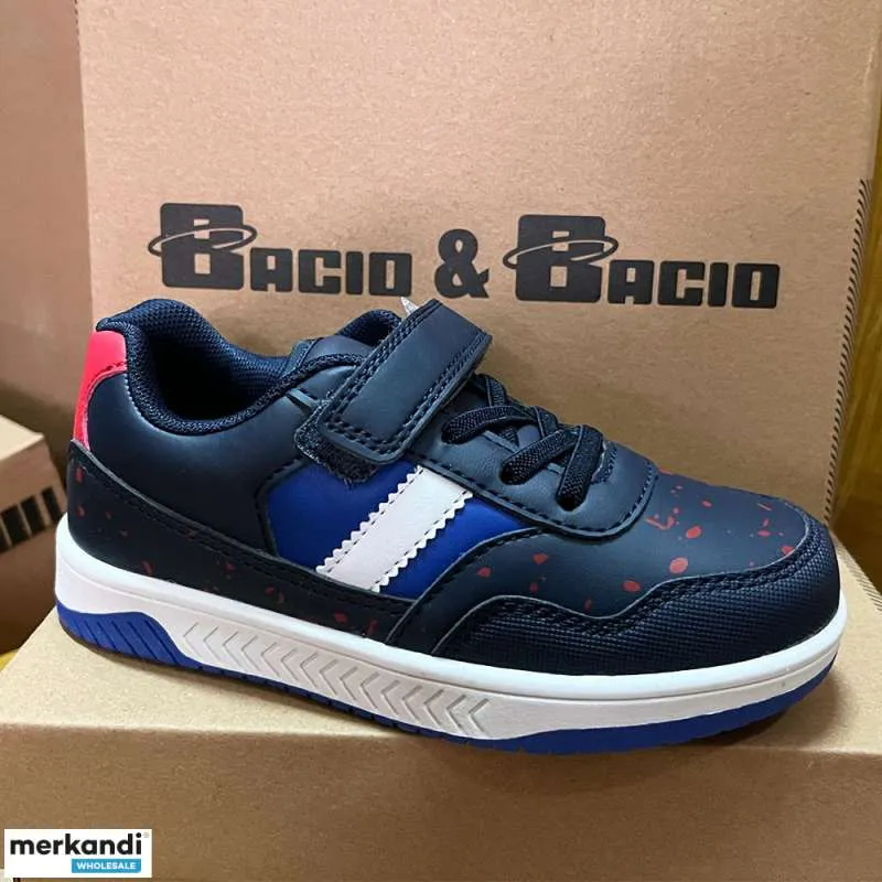 9000 Pares de Calzado Infantil