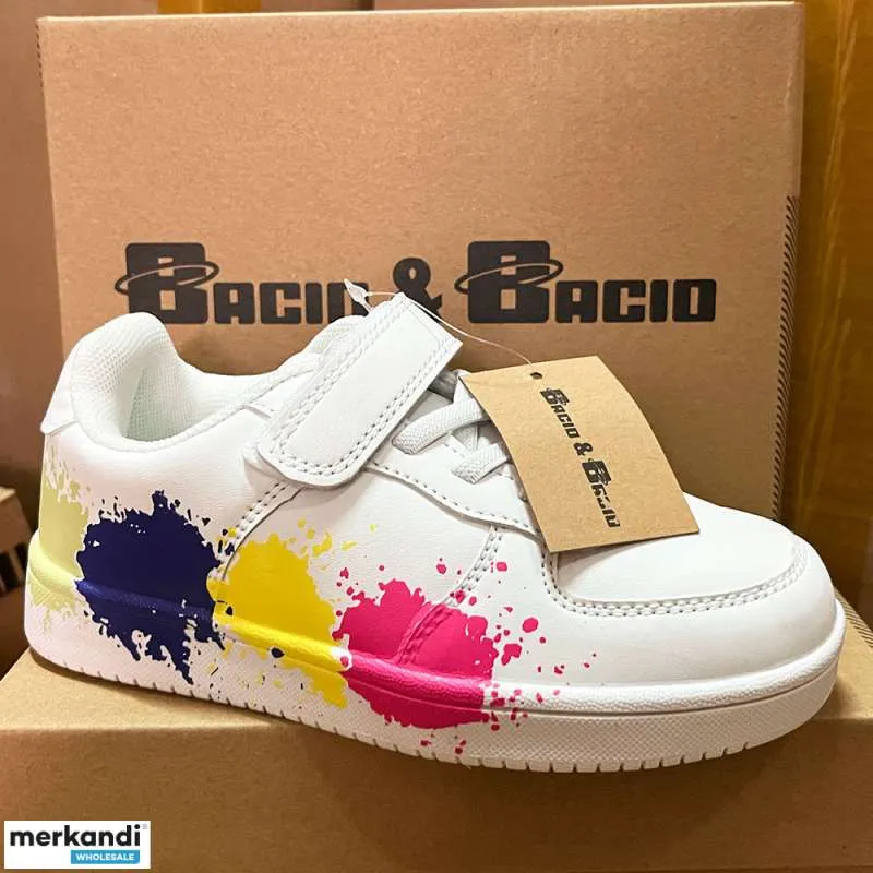 9000 Pares de Calzado Infantil