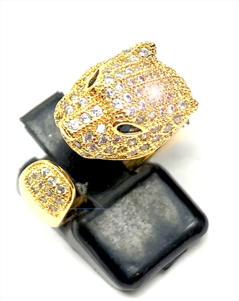 ANILLOS ELEGANTES DE PAVES COLOR ORO CON CABEZA DE LEOPARDO
