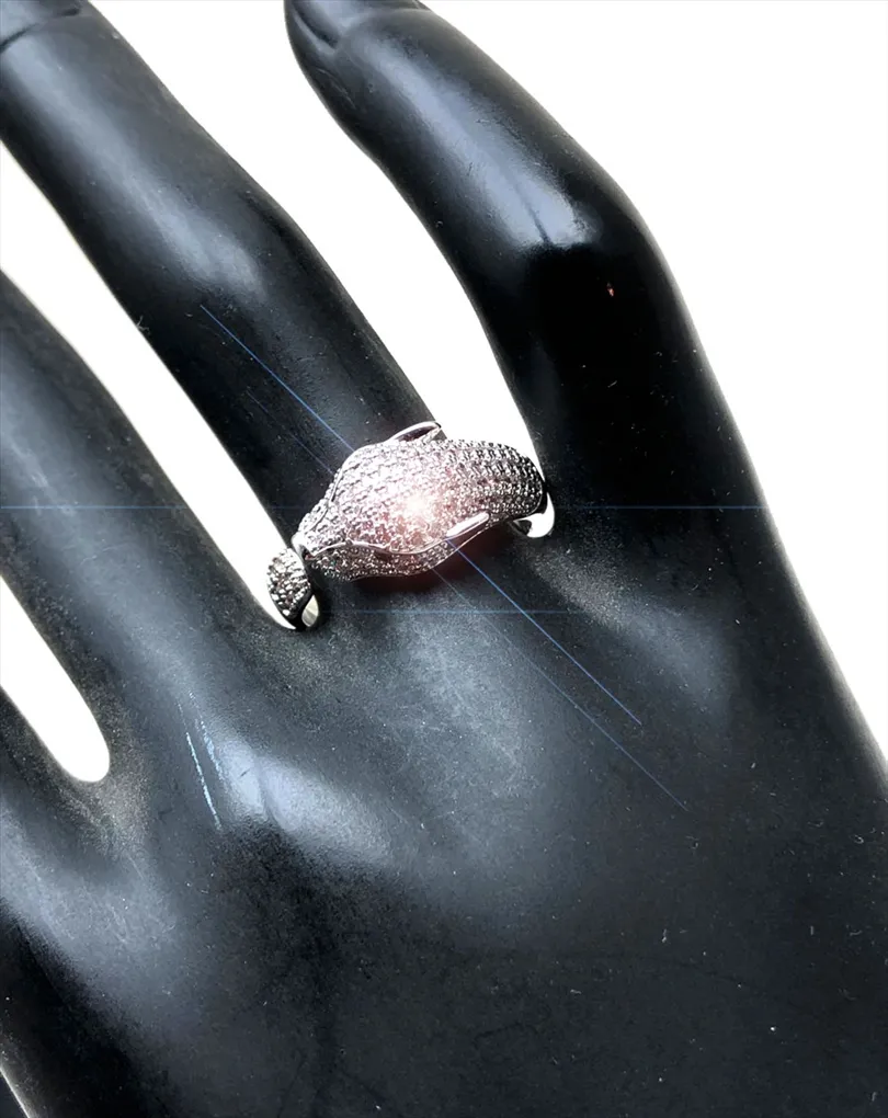 ANILLOS ELEGANTES DE PAVES COLOR PLATA CON CABEZA DE LEOPARDO