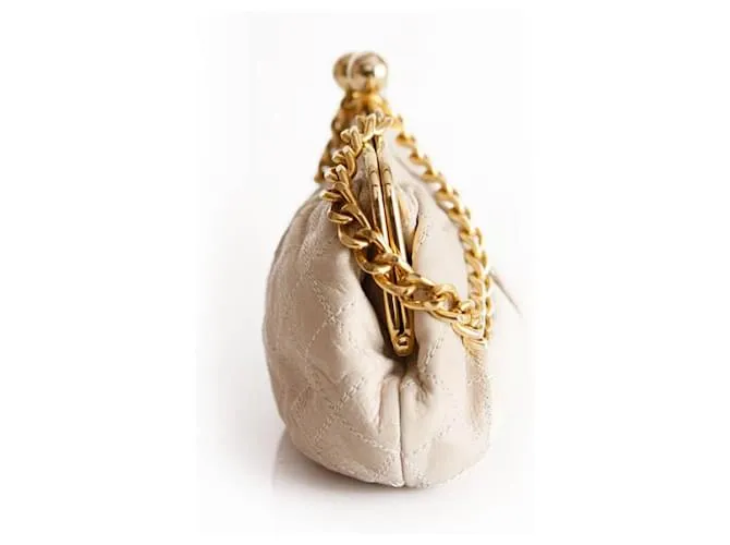 Autre Marque Daslu, cartera de mano de cuero acolchado beige 