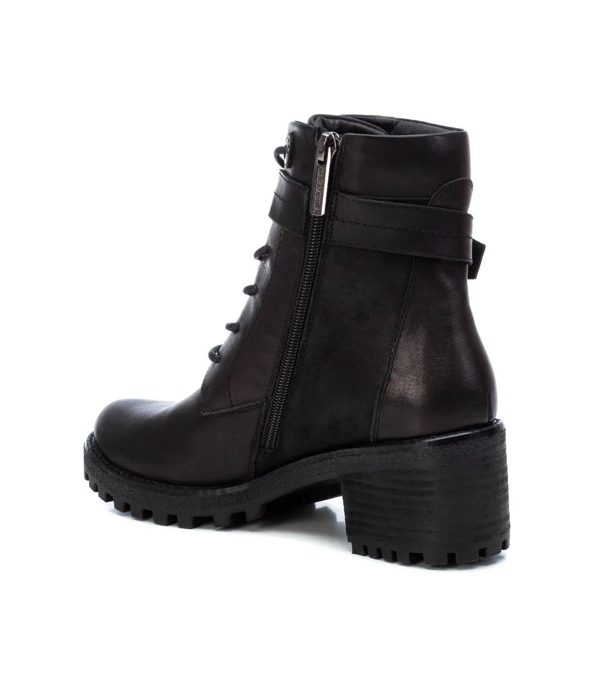 Botas con hebilla lateral en color negro