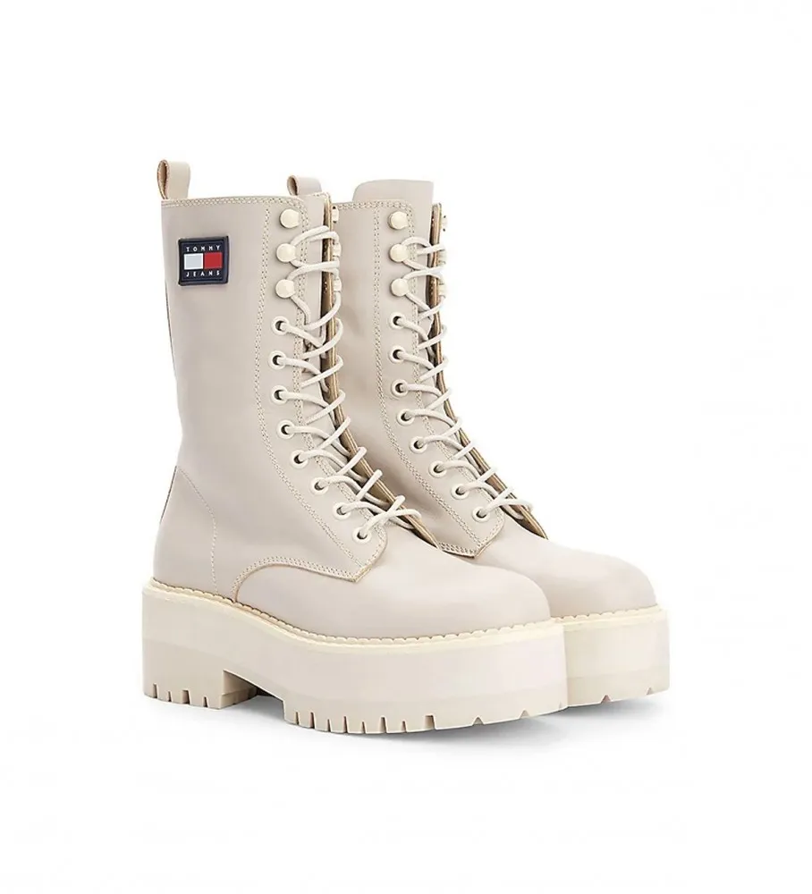 BOTAS DE PIEL ACOLCHADAS CON PLATAFORMA BEIGE  ALTURA 6.5CM 