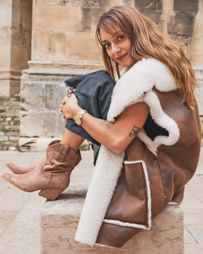 BOTINES DE MUJER EN COLOR CAMEL CON TACóN  ANAE