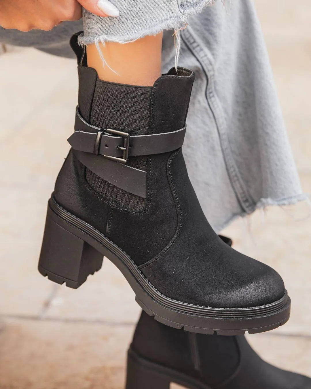 BOTINES DE MUJER NEGROS CON TACóN  DéBORAH