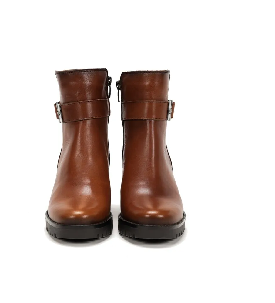 BOTINES DE PIEL EVIE MARRóN  ALTURA TACóN 8CM 