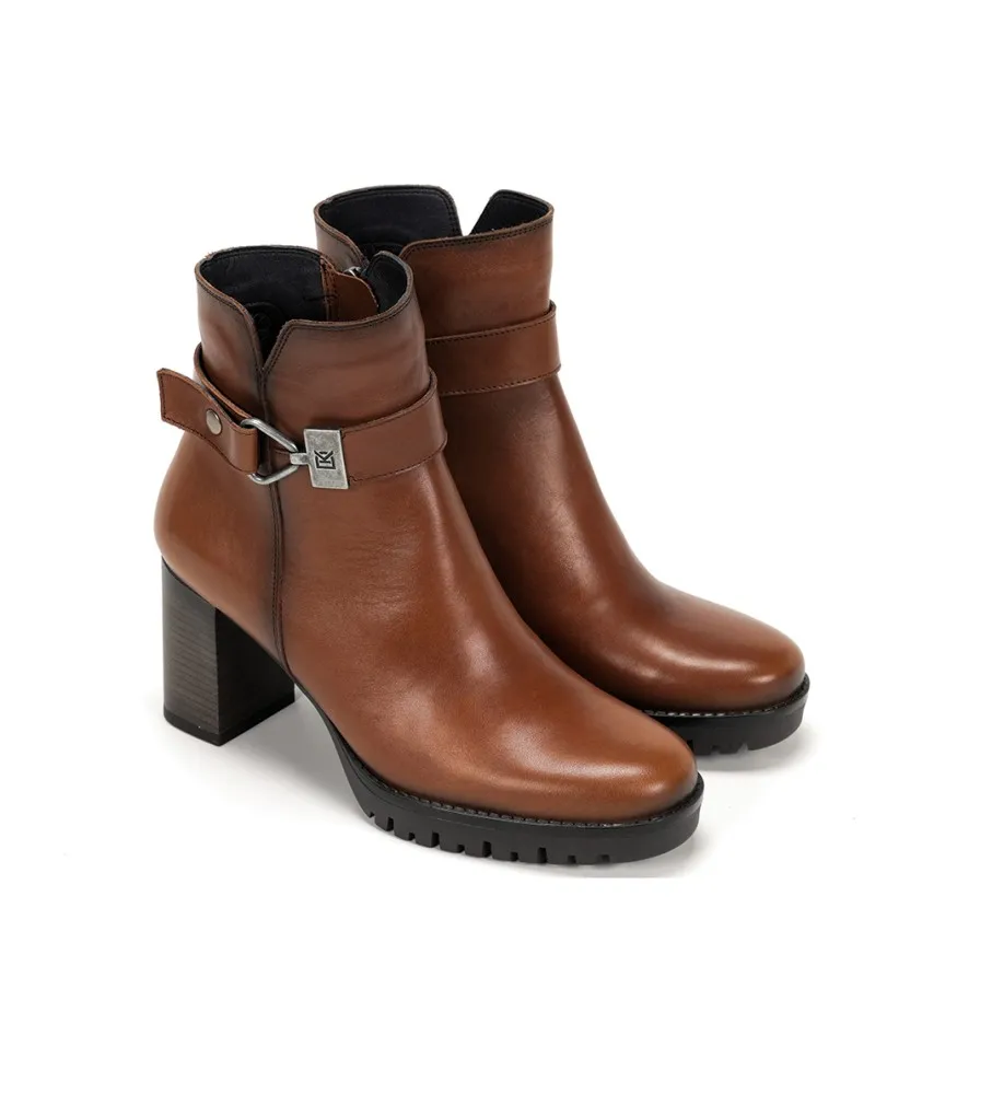 BOTINES DE PIEL EVIE MARRóN  ALTURA TACóN 8CM 
