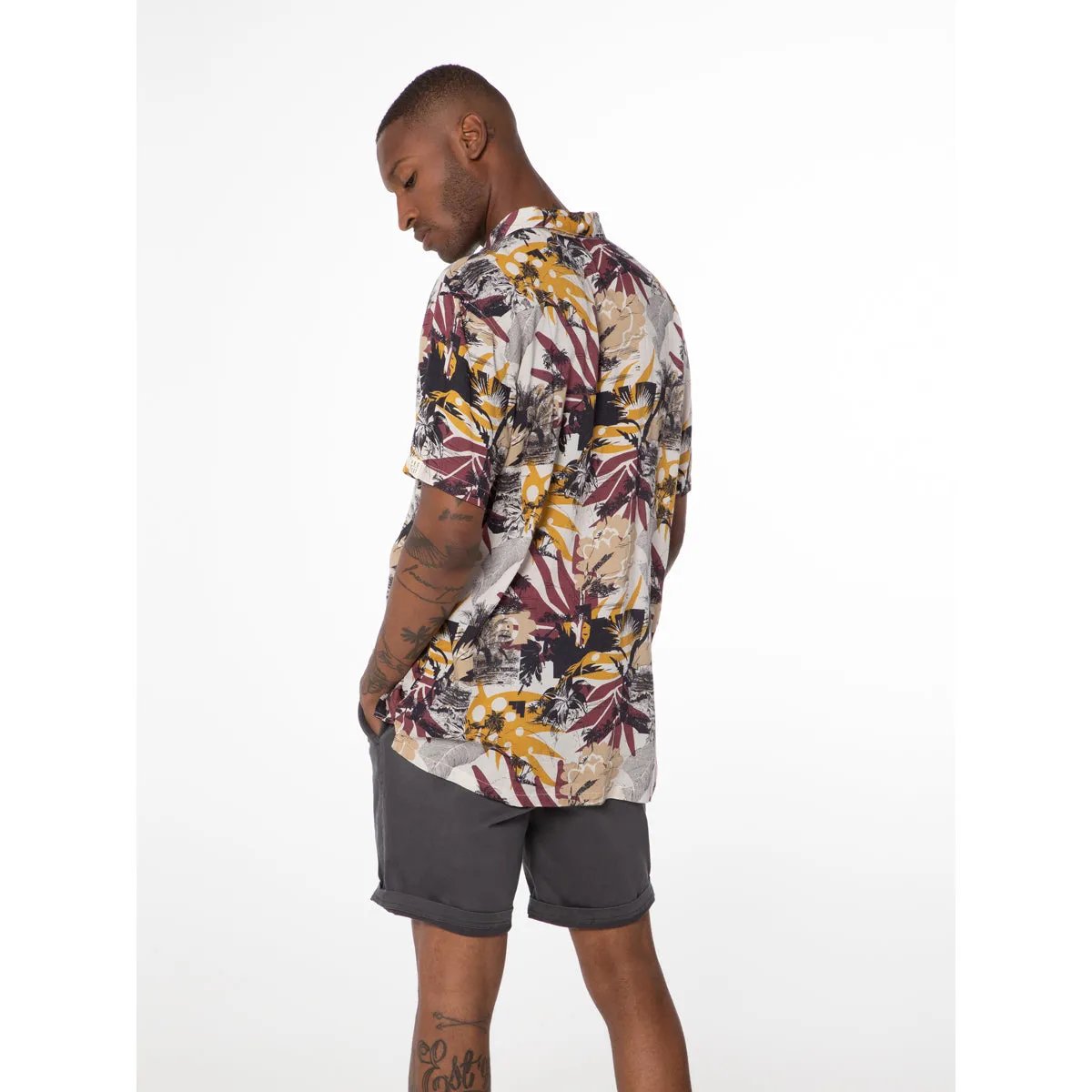 Camisa Hombre Prtraikk Short Sleeve Shirt Protest Marrón