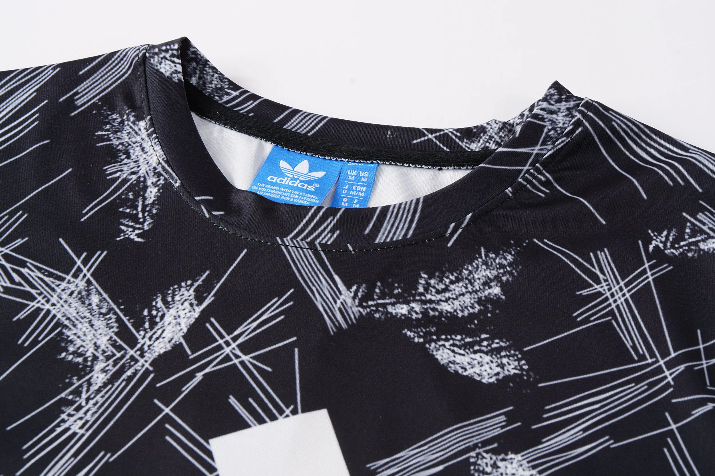 Camiseta Adidas
