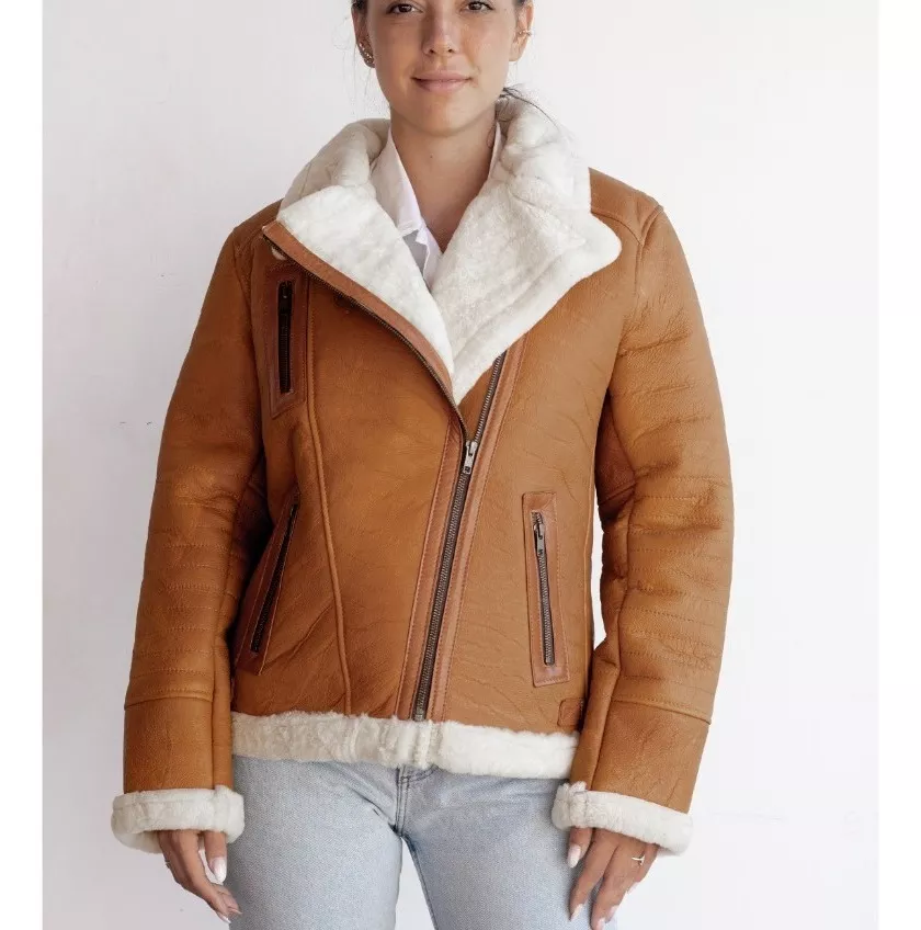 CAMPERA DE CUERO DE OVEJA DE MUJER  MODELO: DUTY.B