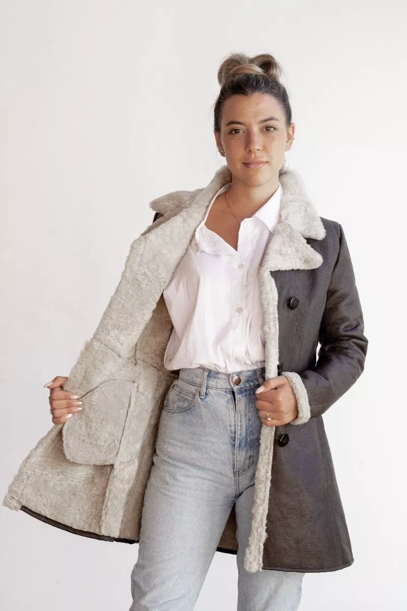 CAMPERA DE CUERO DE OVEJA DE MUJER  MODELO: SOL.H