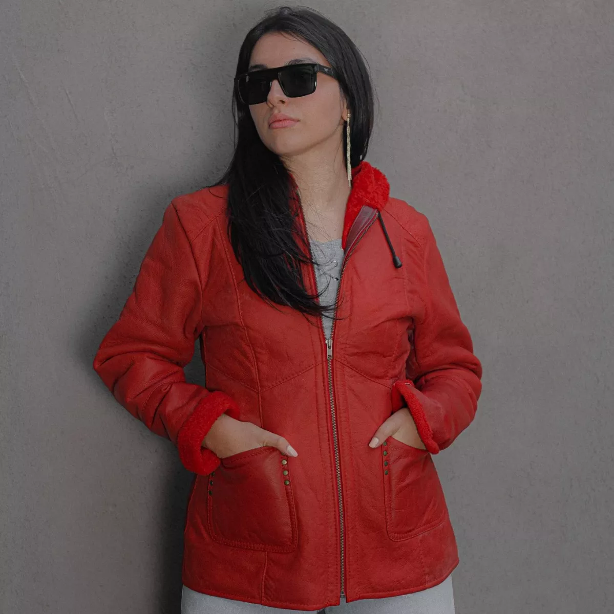 CAMPERA DE CUERO DE OVEJA DE MUJER ROJA  MODELO: 303