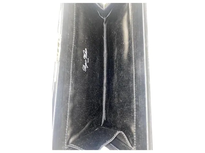Cartera de mano con hebilla Roger Vivier en satén negro 