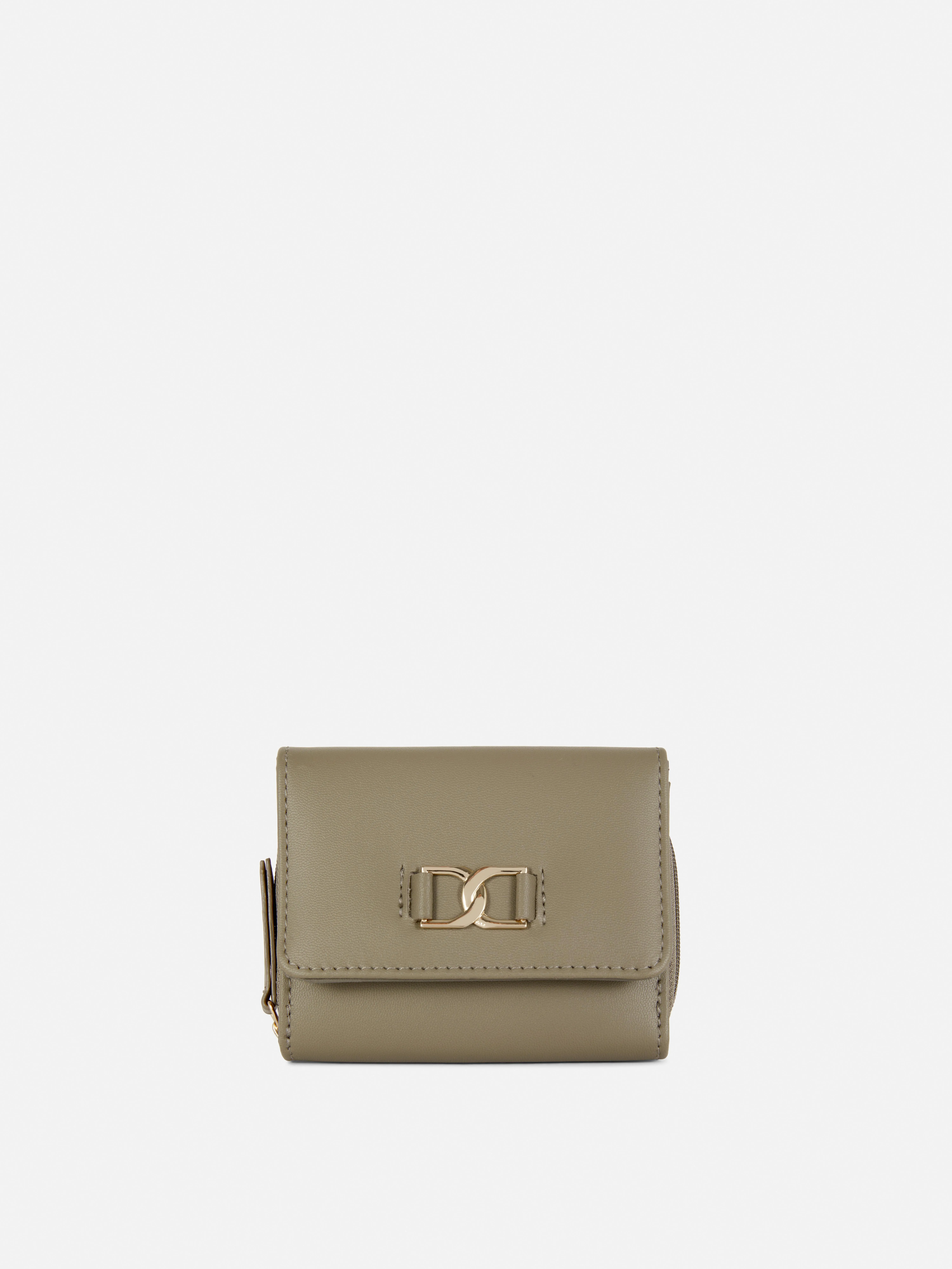 Cartera de piel sintética con adornos