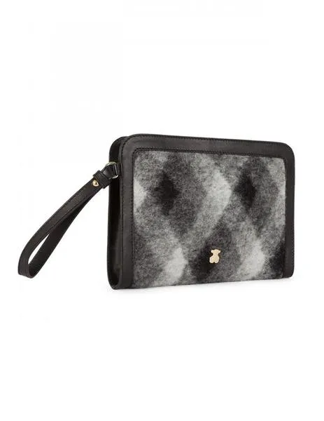 cartera mano piel con lana cocida