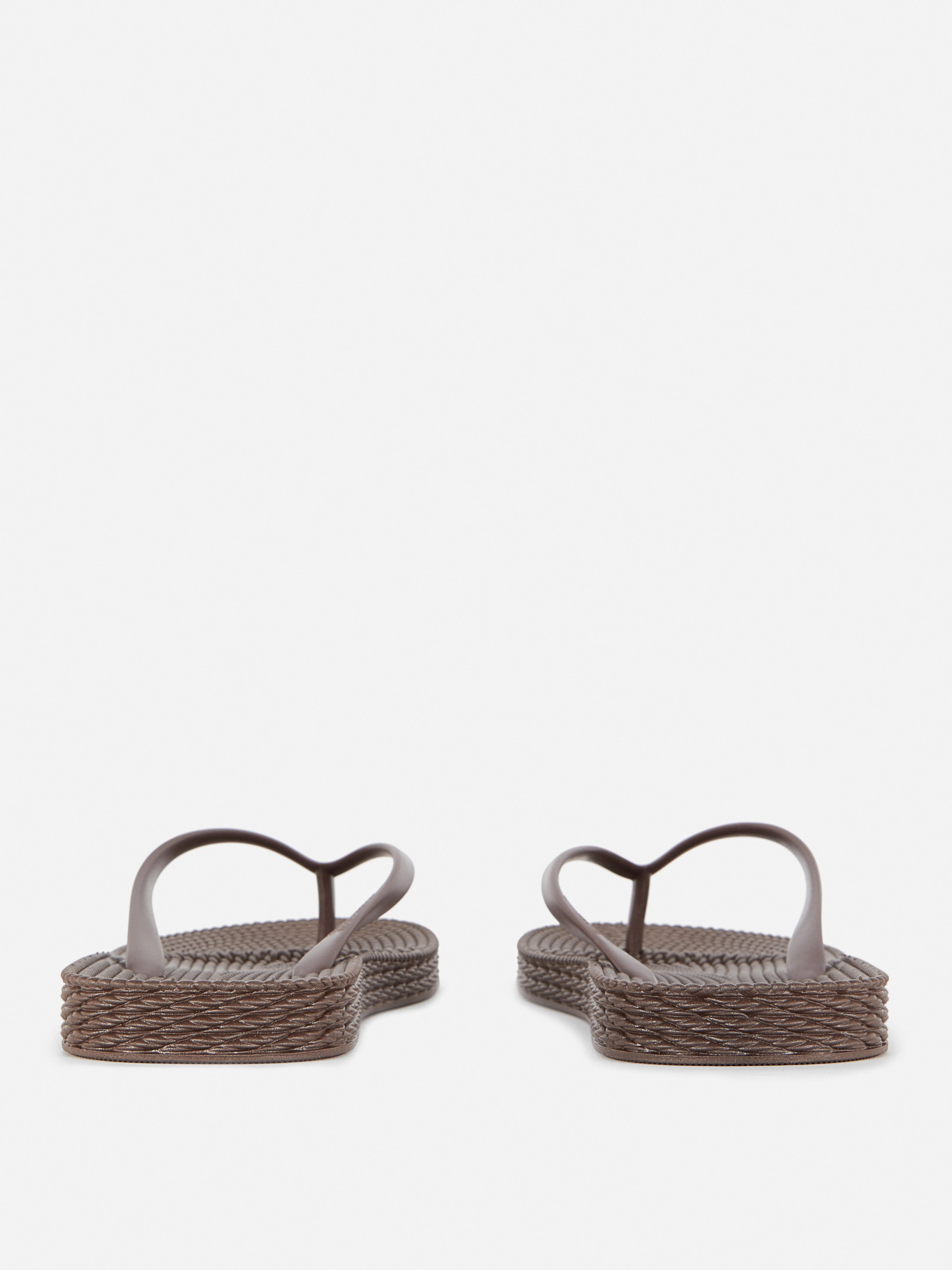 Chanclas con suela de cuerda