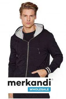 CHAQUETA DE HOMBRE GUESS  PRECIO AL POR MAYOR 35,34 € Y PRECIO AL POR MENOR 99 €