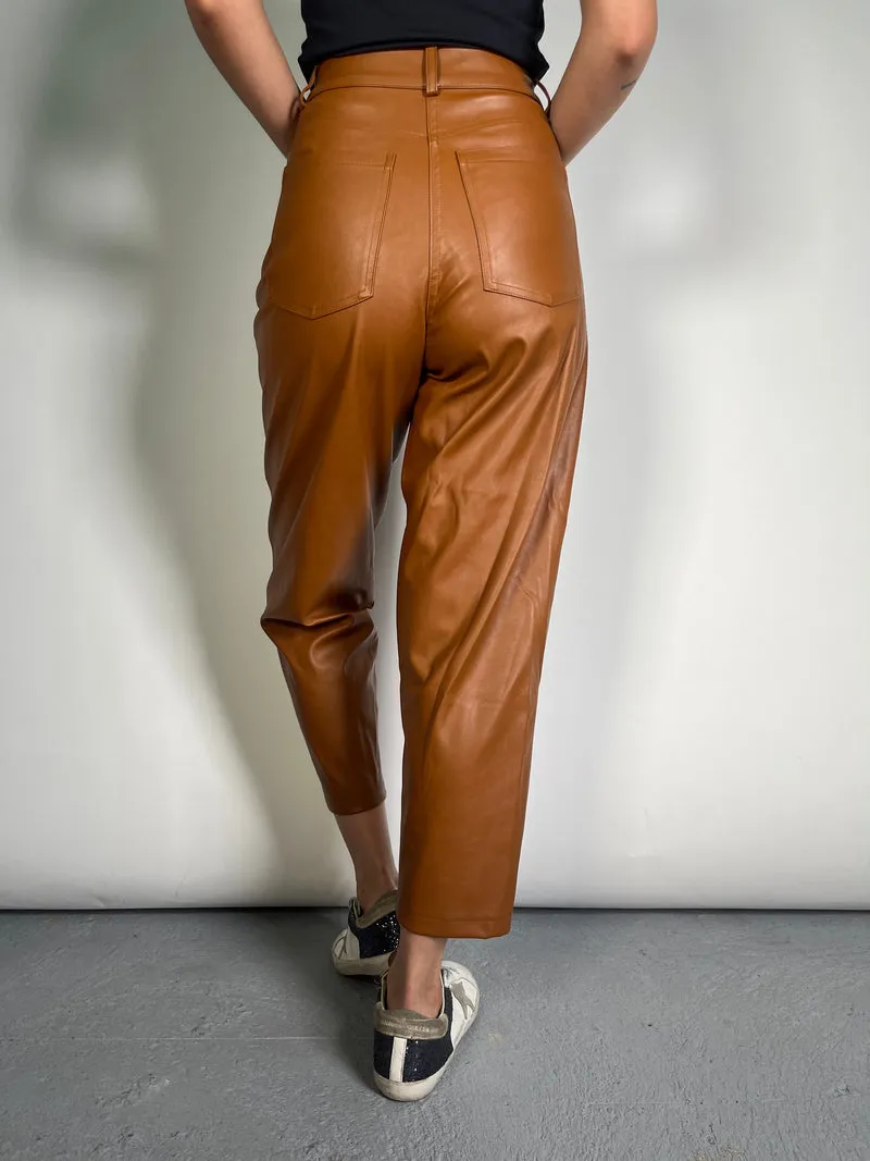 CHER Pantalón Ecocuero