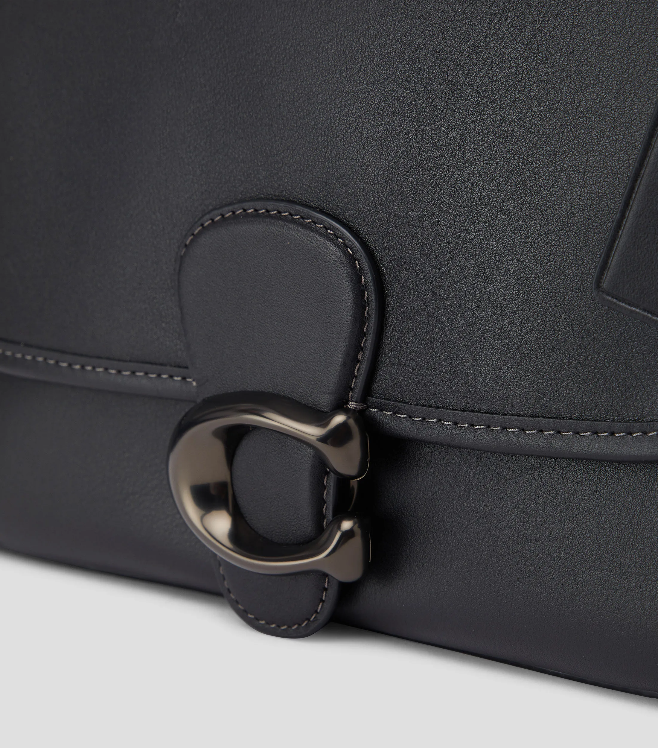 Coach Bolso crossbody negro en piel Mujer