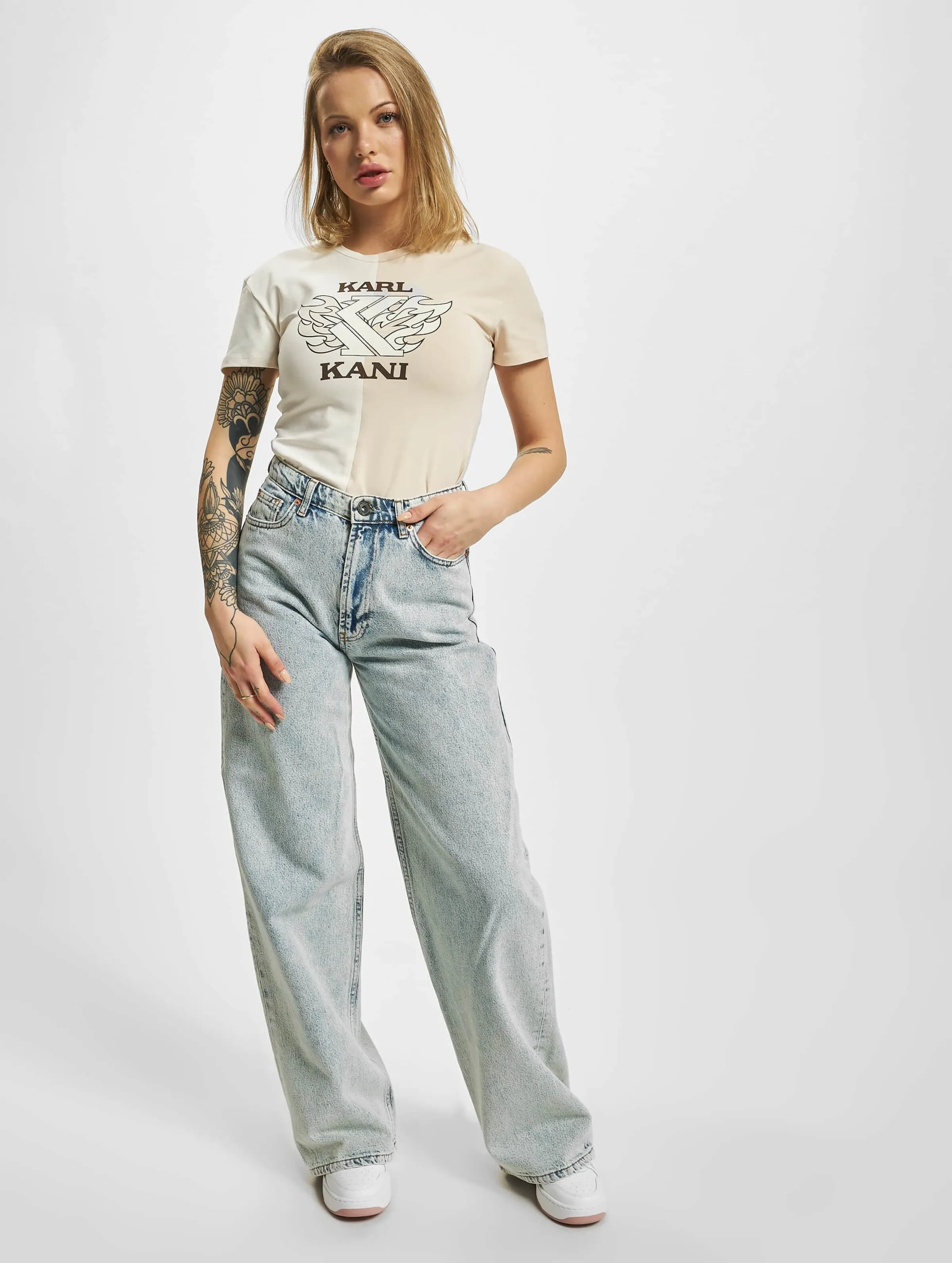 KARL KANI RETRO BLOCK CROP TSHIRT WHITE/LIGHT