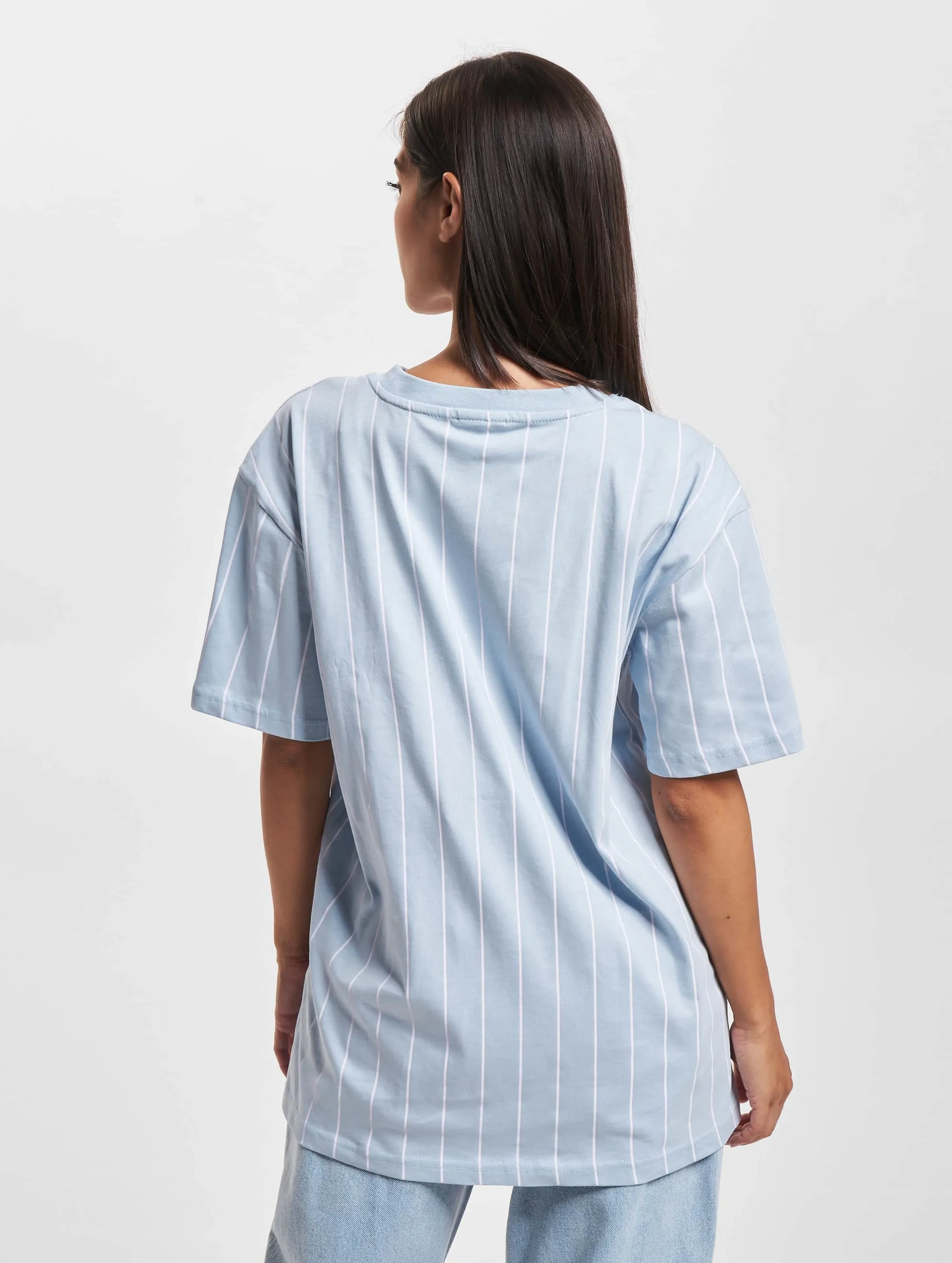 KARL KANI SMALL SIGNATURE PINSTRIPE OS TSHIRT LIGHT