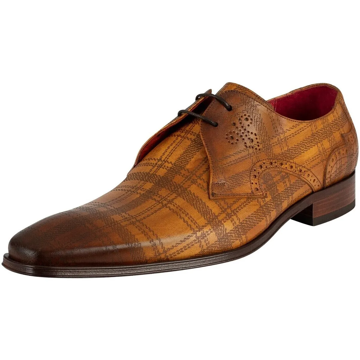 Los Zapatos De Cuero