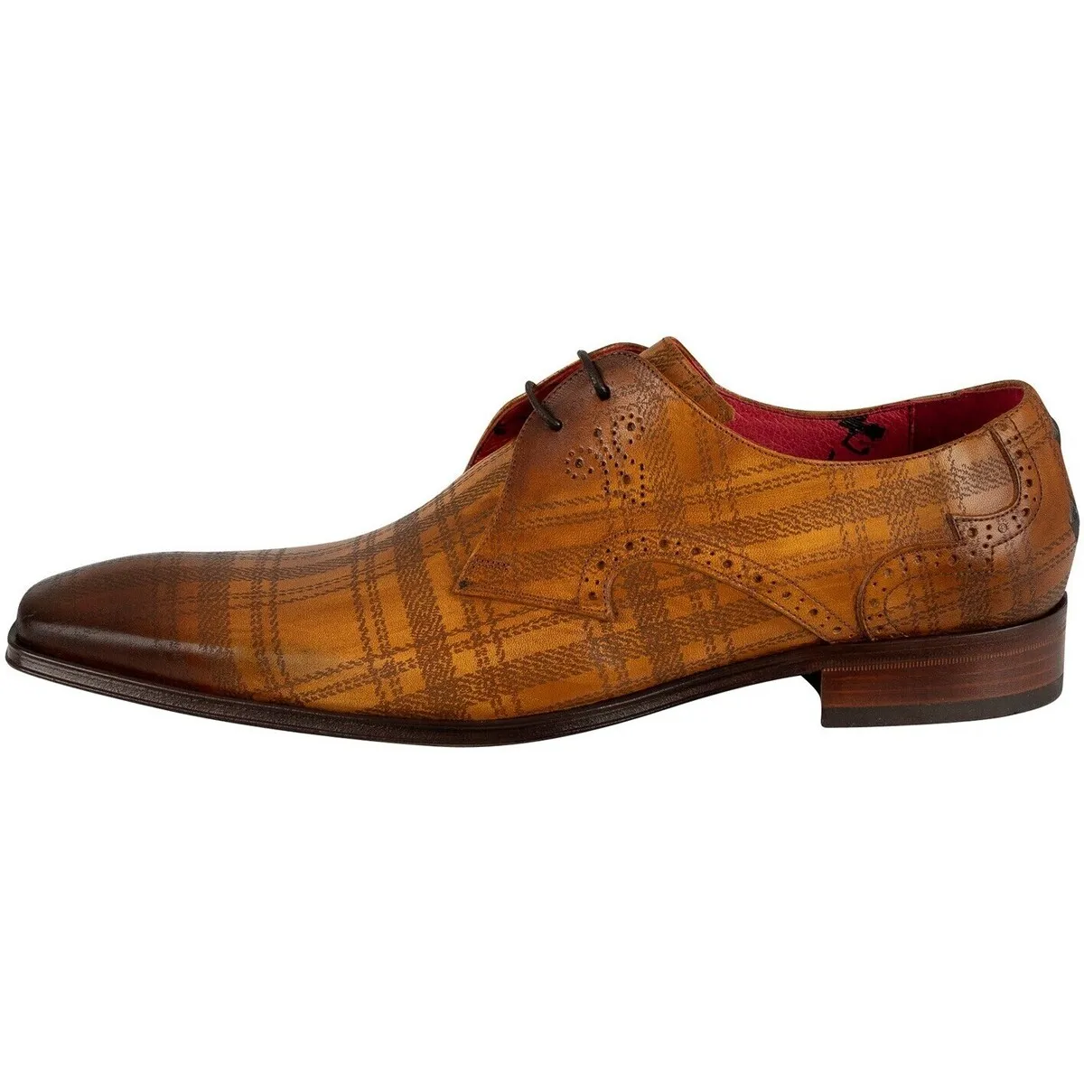 Los Zapatos De Cuero