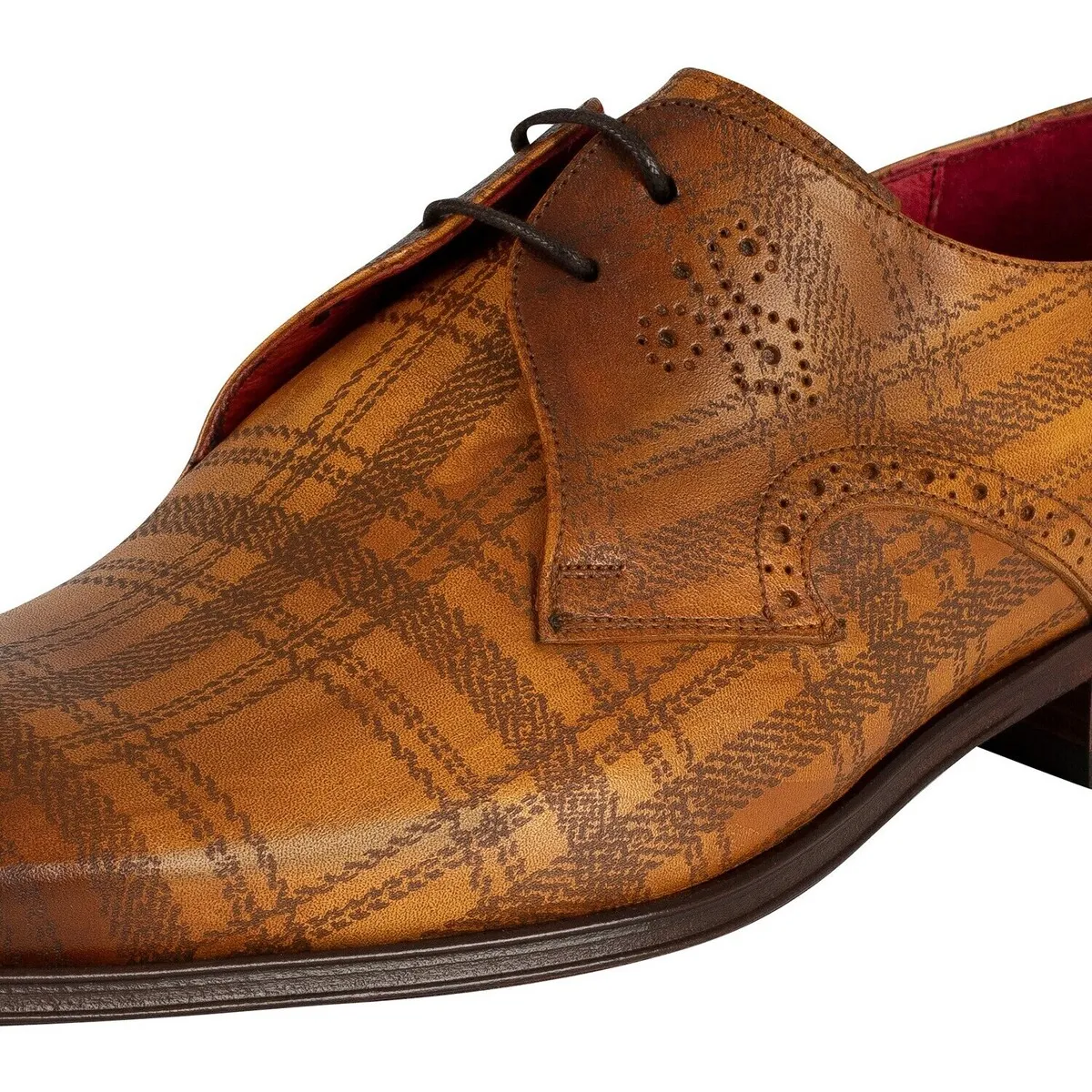 Los Zapatos De Cuero