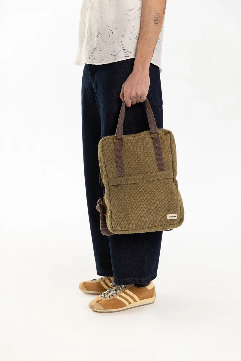 Mochila Gokyo Verde con Bolsillo Interior Ordenador