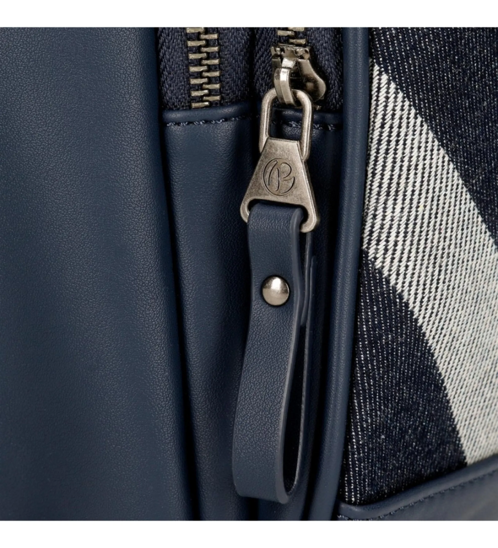 Mochila porta ordenador 15