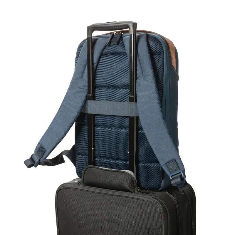 Mochila promocional de ordenador acolchada Impact AWARE ™ 300D Two Tone