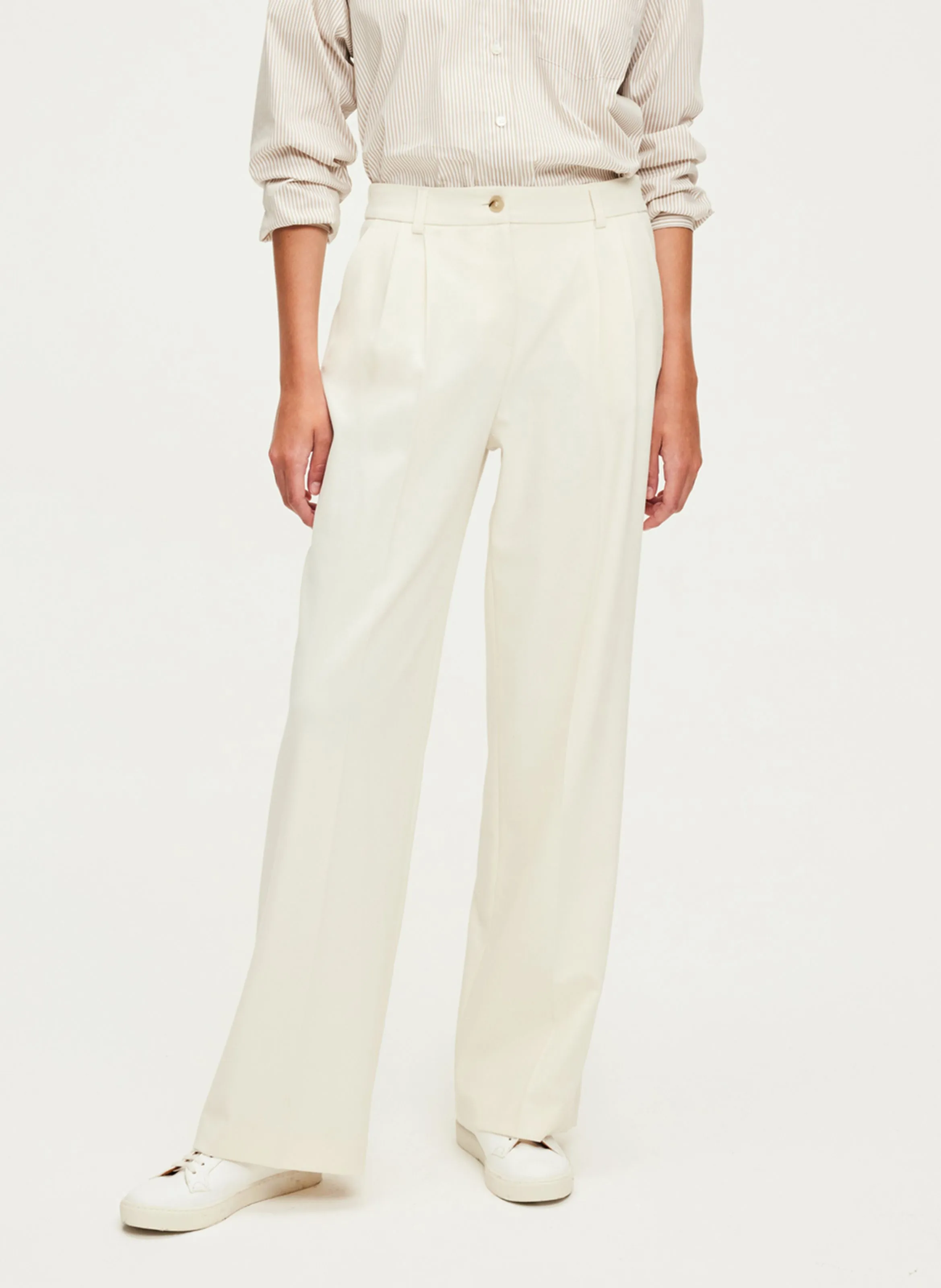 NOUAILA  PANTALóN RECTO PLISADO EN BEIGE