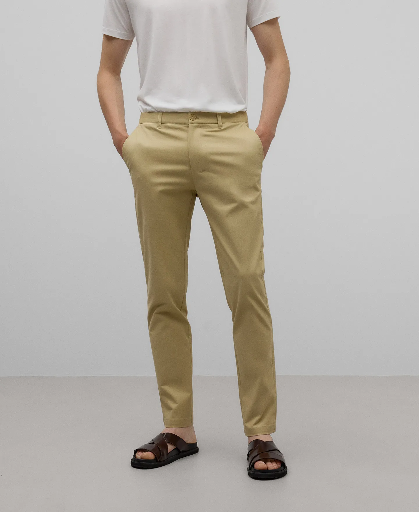 Pantalón chino algodón slim fit hombre