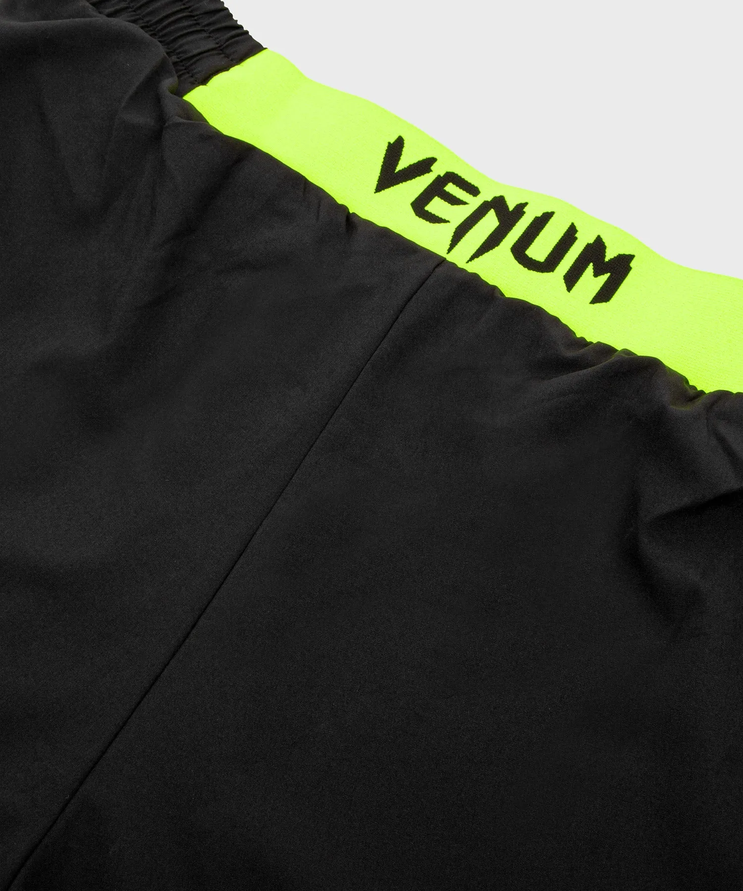 PANTALóN CORTO DE ENTRENAMIENTO VENUM CLASSIC  NEGRO/AMARILLO FLUO