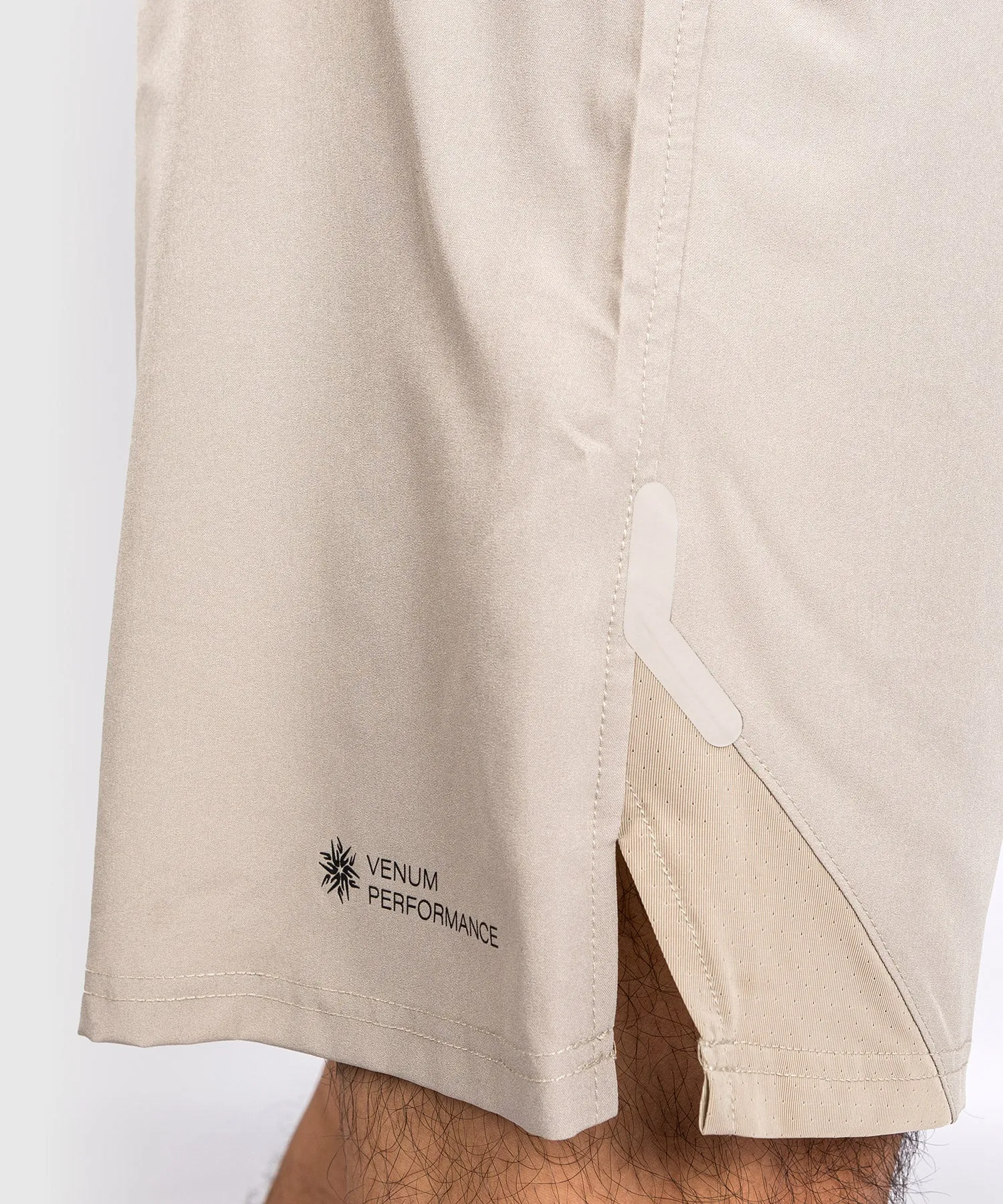 PANTALóN CORTO DE ENTRENAMIENTO VENUM GFIT AIR  ARENA