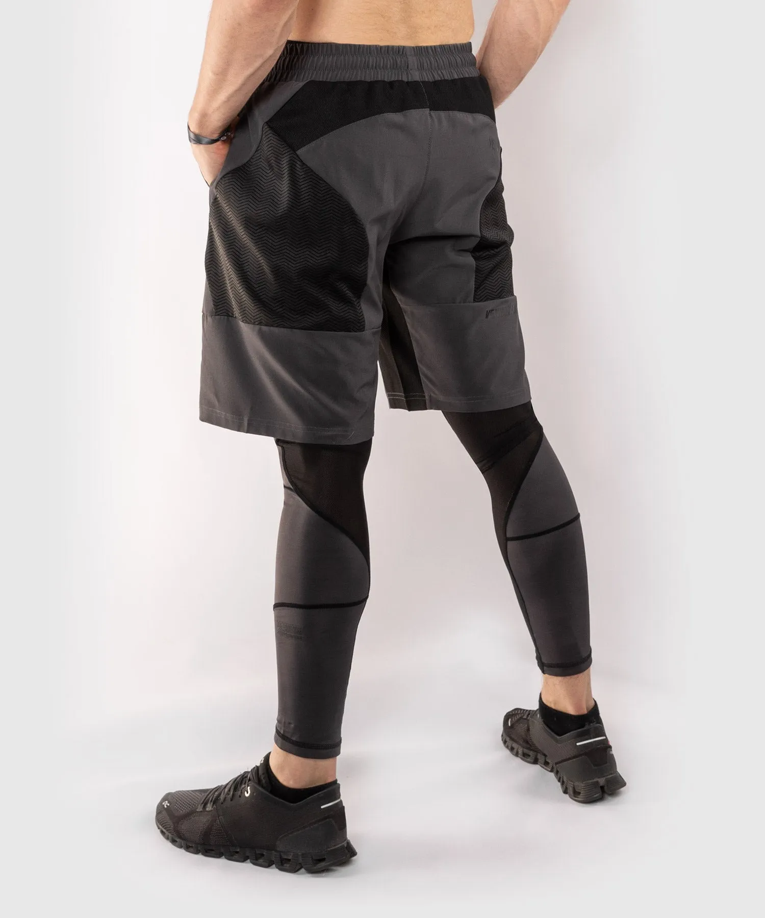 PANTALóN CORTO DE ENTRENAMIENTO VENUM GFIT  GRIS/NEGRO