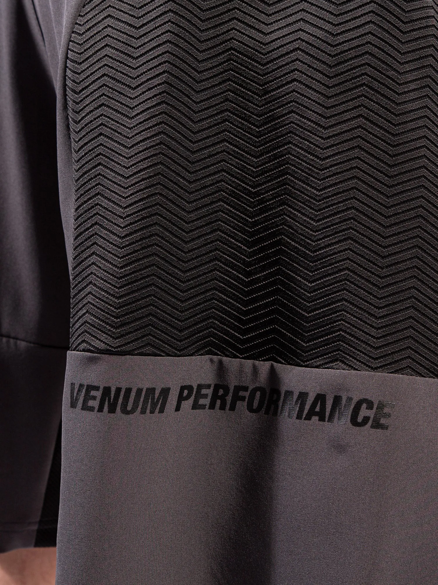PANTALóN CORTO DE ENTRENAMIENTO VENUM GFIT  GRIS/NEGRO