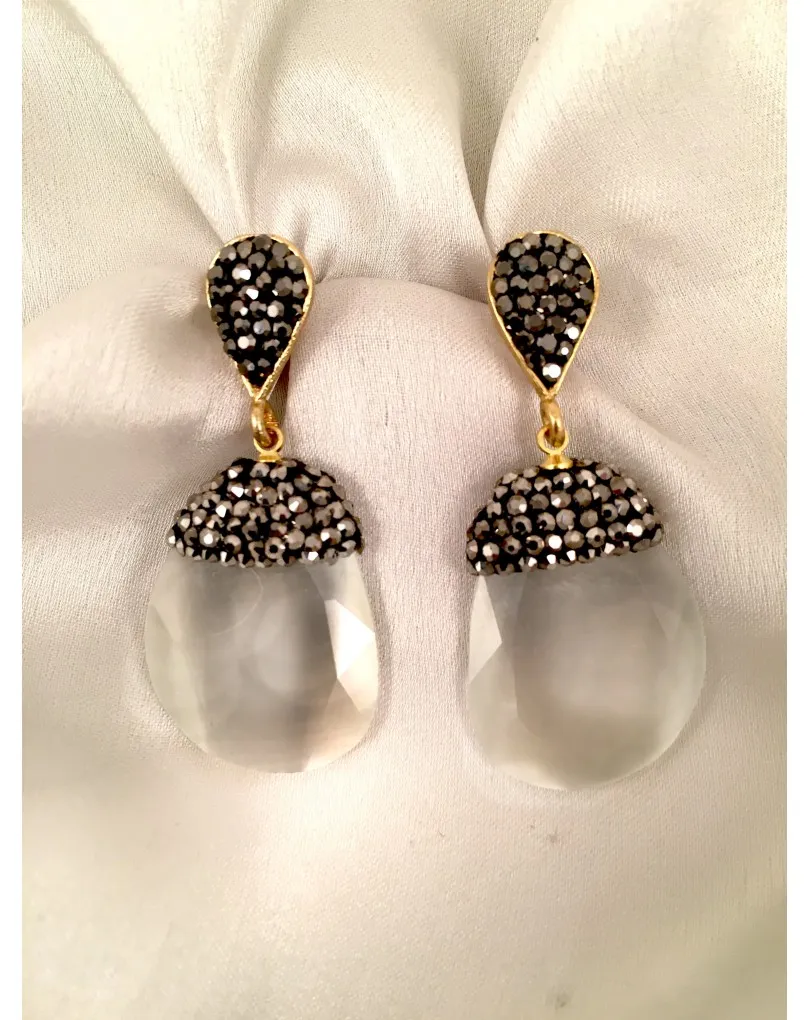 PENDIENTES  ELEGANTES DE LAGRIMA EN PIEDRAS SEMIPRECIOSAS