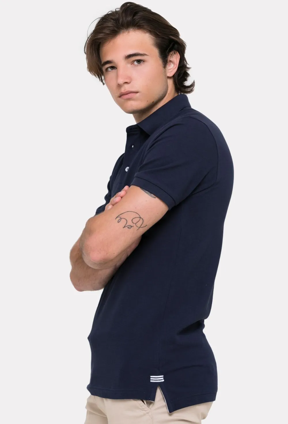Polo clásico de verano azul marino
