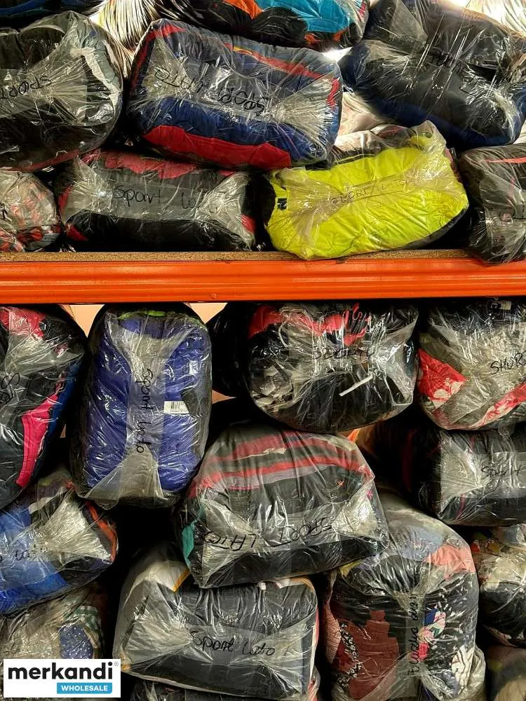 Ropa de segunda mano de alta gama