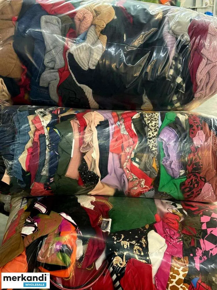 Ropa de segunda mano de alta gama