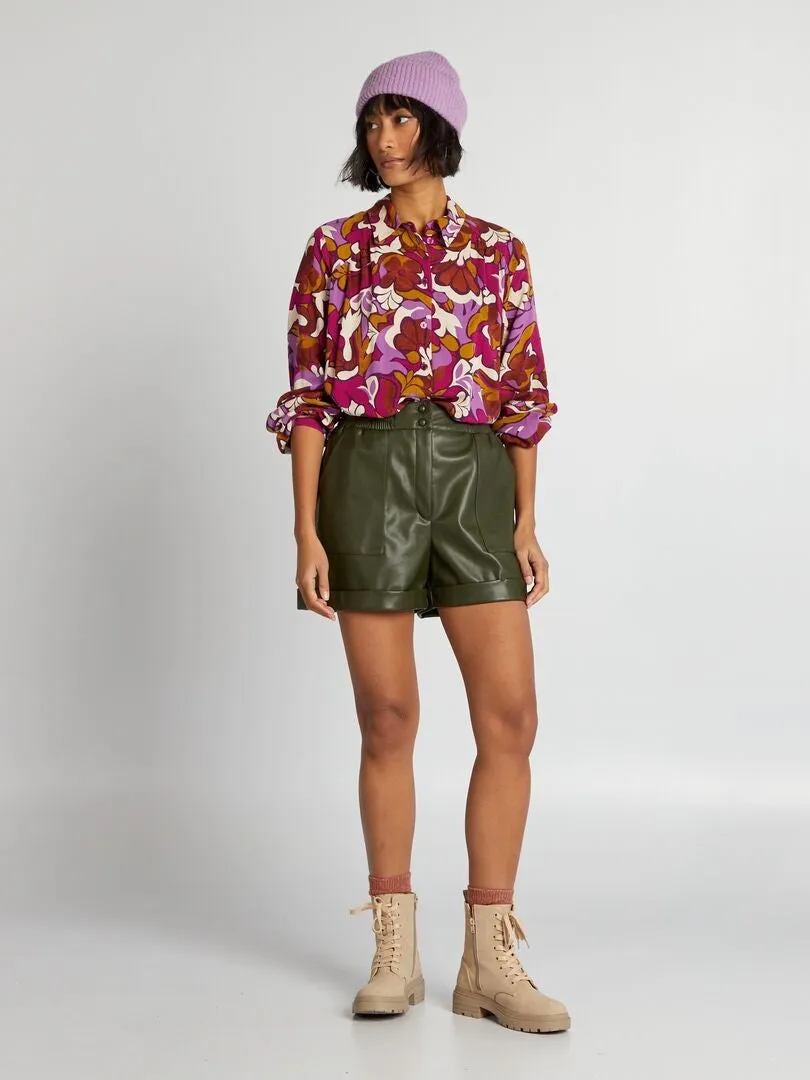 SHORT DE TIRO ALTO CON VUELTA  VERDE