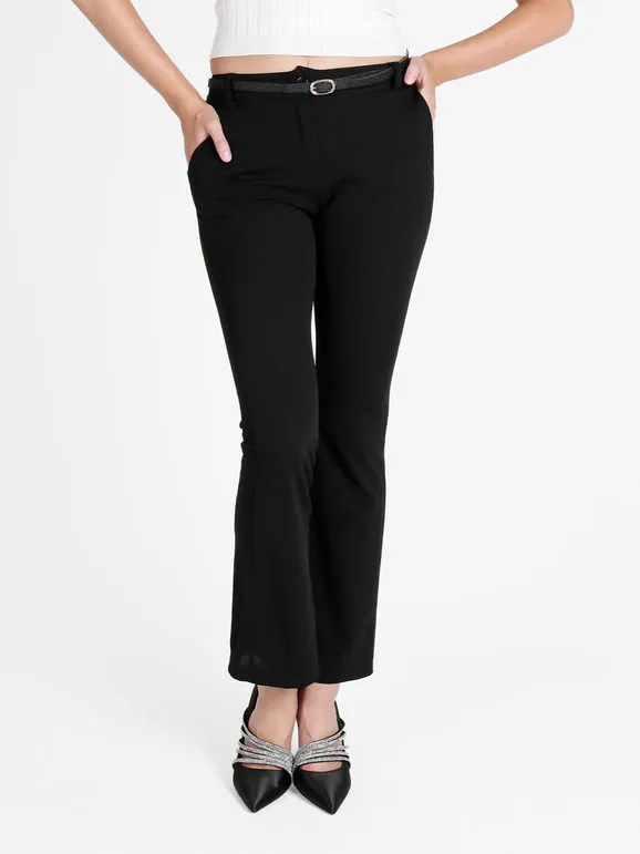 Solada Pantalón de mujer slim fit con terminaciones acampanadas