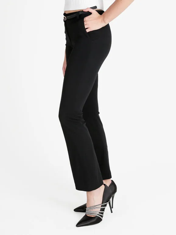 Solada Pantalón de mujer slim fit con terminaciones acampanadas