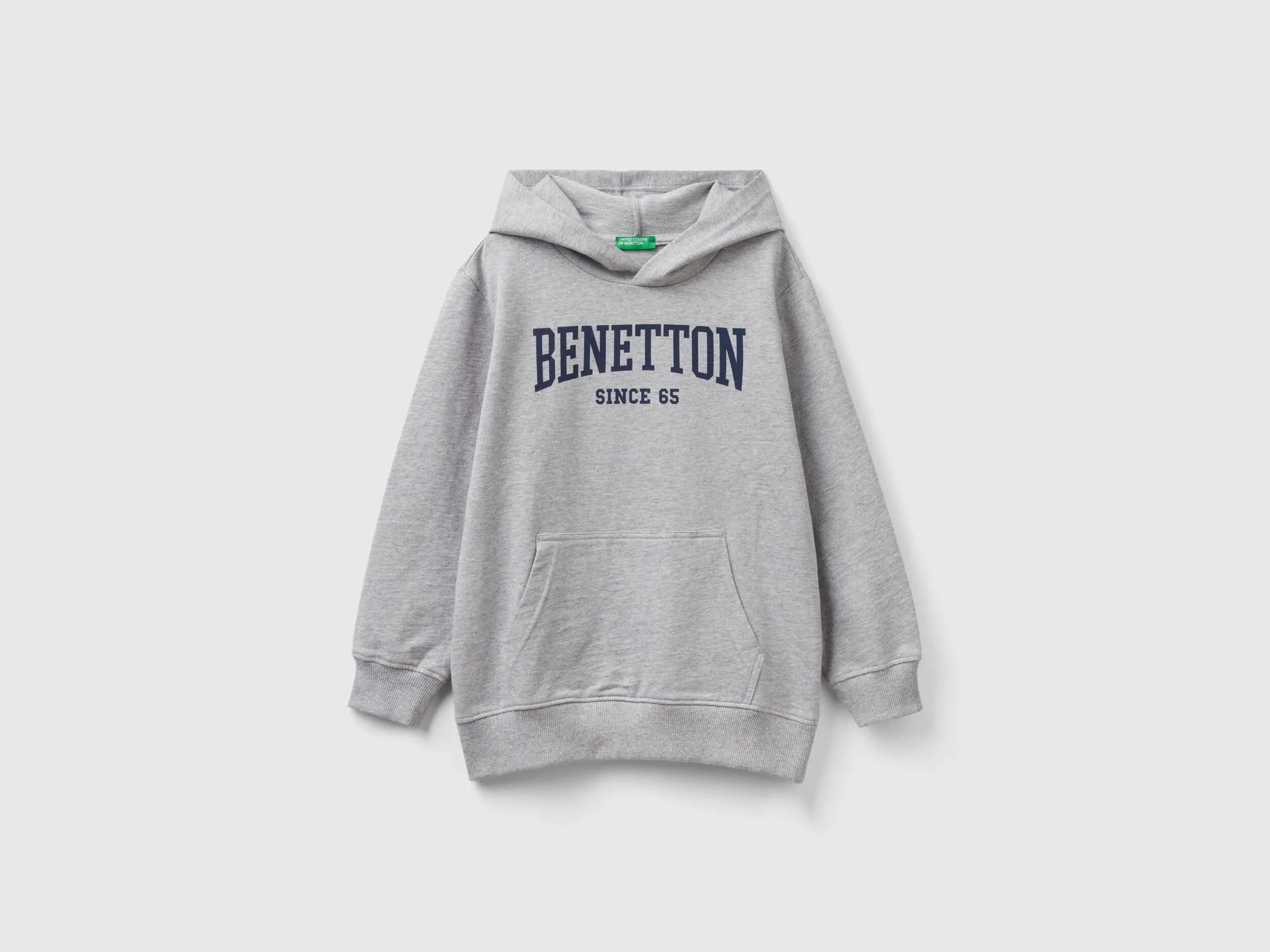 Sudadera ligera con capucha