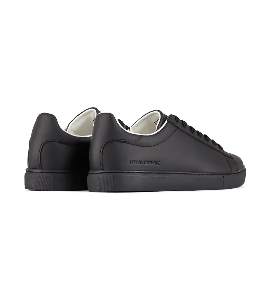 Zapatillas de cuero basicas negro