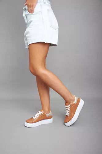 ZAPATILLAS DE DAMA BAJAS LIVIANAS MODA URBANA MARRON ART110