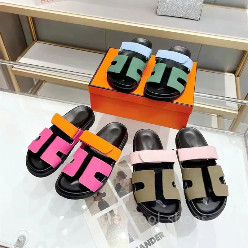 Zapatillas planas diseñador toboganes mujeres sandalias de cuero chanclas de cuero lienzo tobogán pelada de peluche fuzzy zapati