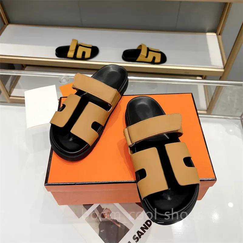 Zapatillas planas diseñador toboganes mujeres sandalias de cuero chanclas de cuero lienzo tobogán pelada de peluche fuzzy zapati